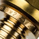 Переходник 16xG 1/2" с накидной гайкой для труб из сшитого полиэтилена аксиальный STOUT